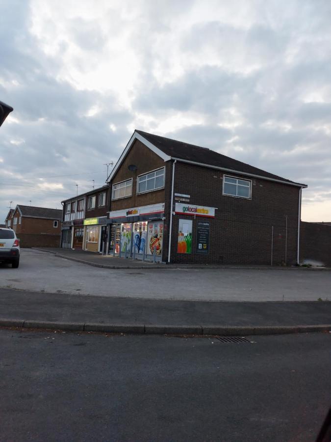 Hilltop Place Suites Near Doncaster Racecourse מראה חיצוני תמונה