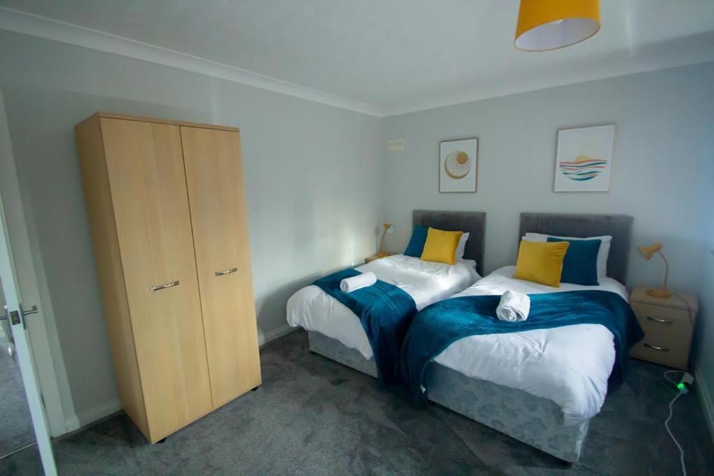 Hilltop Place Suites Near Doncaster Racecourse מראה חיצוני תמונה