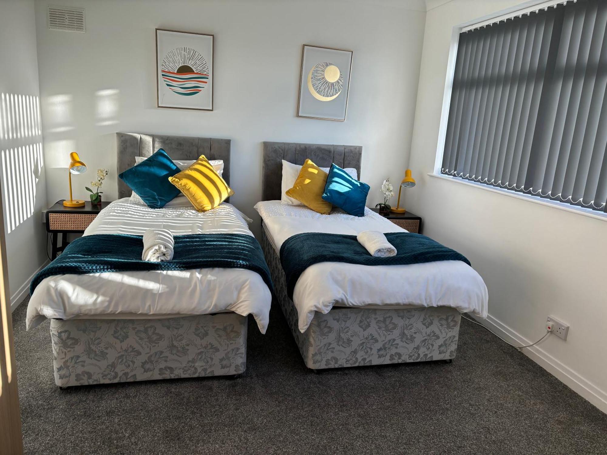 Hilltop Place Suites Near Doncaster Racecourse מראה חיצוני תמונה